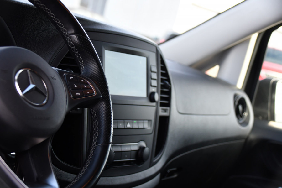 Mercedes-Benz Vito 116 CDI L2 Black Edition Camera, Cruise, Carplay, 164pk, LED, Stoelverwarming, Standkachel, Automaat, Uniek!