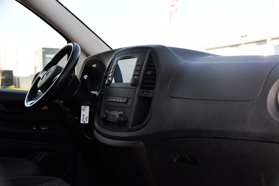 Mercedes-Benz Vito 116 CDI L2 Black Edition Camera, Cruise, Carplay, 164pk, LED, Stoelverwarming, Standkachel, Automaat, Uniek!