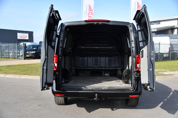 Mercedes-Benz Vito 116 CDI L2 Black Edition Camera, Cruise, Carplay, 164pk, LED, Stoelverwarming, Standkachel, Automaat, Uniek!