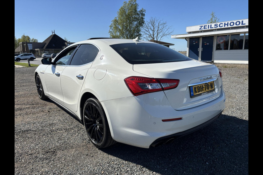 Maserati Ghibli S GranLusso 3.0 V6 Twin Turbo 411 pk