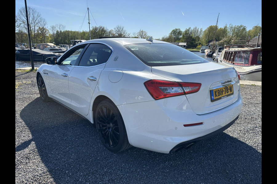 Maserati Ghibli S GranLusso 3.0 V6 Twin Turbo 411 pk