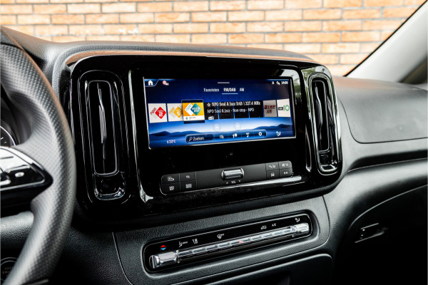 Mercedes-Benz Vito 116 CDI 163 PK L2 Automaat | BPM VRIJ | Multibeam LED | CarPlay | Camera | Dodehoek | MF Stuur | DAB | Climate control | 3-Zitter | Lederen bekleding | AV Edition