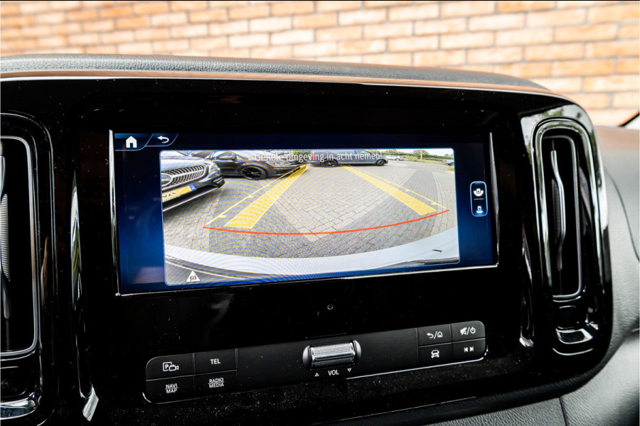 Mercedes-Benz Vito 116 CDI 163 PK L2 Automaat | BPM VRIJ | Multibeam LED | CarPlay | Camera | Dodehoek | MF Stuur | DAB | Climate control | 3-Zitter | Lederen bekleding | AV Edition