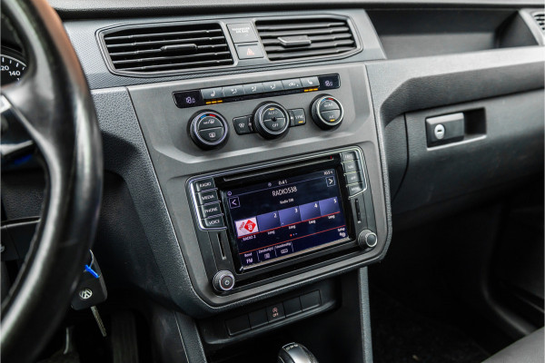 Volkswagen Caddy 2.0 TDI 150 PK L2H1 Maxi Highline | Koelwagen | L+R Schuifdeur | Bi-Xenon | ACC | Climate control | CarPlay | Navigatie | DAB | Trekhaak | Nieuwe APK | NL Auto