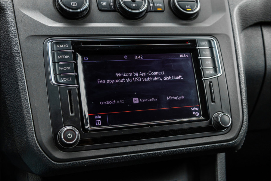 Volkswagen Caddy 2.0 TDI 150 PK L2H1 Maxi Highline | Koelwagen | L+R Schuifdeur | Bi-Xenon | ACC | Climate control | CarPlay | Navigatie | DAB | Trekhaak | Nieuwe APK | NL Auto