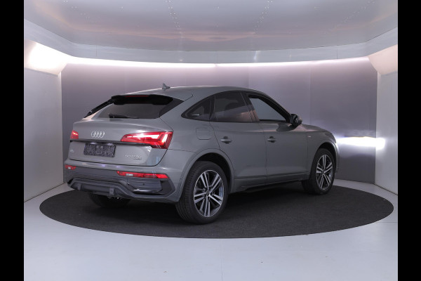 Audi Q5 Sportback 50 TFSI e S edition 299 pk S-tronic | Navigatie | Panoramadak | Parkeersensoren (Park assist) | Rondomzicht camera | Adaptieve cruise control | S-Line |