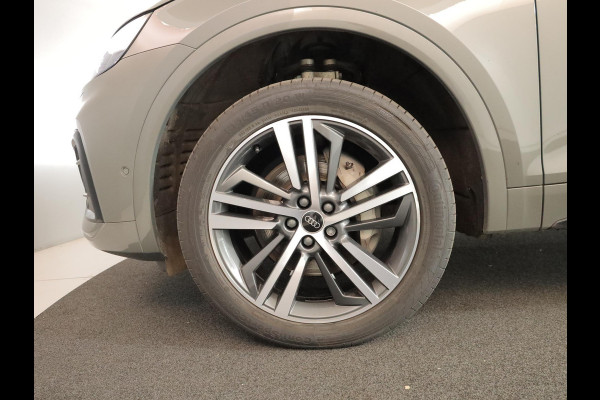 Audi Q5 Sportback 50 TFSI e S edition 299 pk S-tronic | Navigatie | Panoramadak | Parkeersensoren (Park assist) | Rondomzicht camera | Adaptieve cruise control | S-Line |