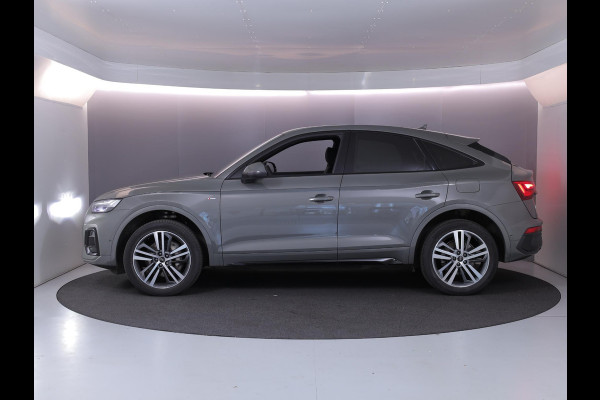 Audi Q5 Sportback 50 TFSI e S edition 299 pk S-tronic | Navigatie | Panoramadak | Parkeersensoren (Park assist) | Rondomzicht camera | Adaptieve cruise control | S-Line |