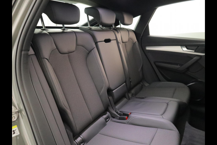 Audi Q5 Sportback 50 TFSI e S edition 299 pk S-tronic | Navigatie | Panoramadak | Parkeersensoren (Park assist) | Rondomzicht camera | Adaptieve cruise control | S-Line |