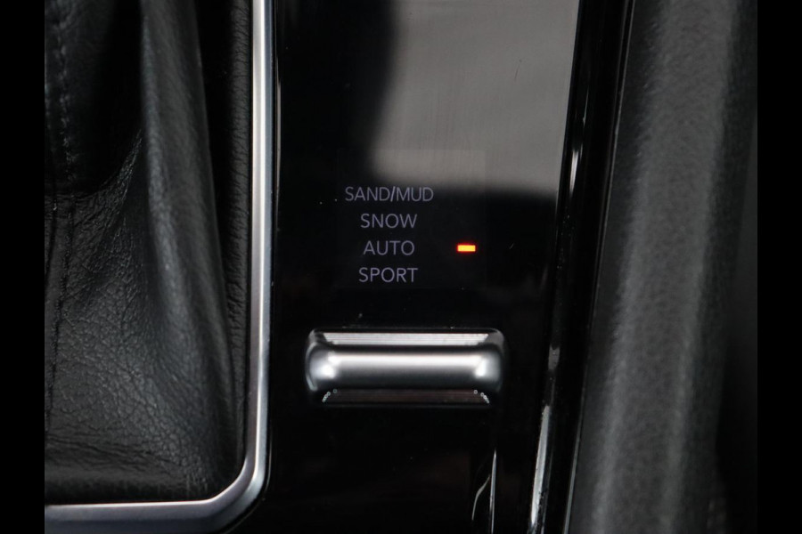 Jeep Compass 4xe 240 Plug-in Hybrid 80th Anniversary | SOH 80,5% | 360 Camera | Adaptive cruise | Full LED | Carplay | Keyless | Half leder | Navigatie | Park Assist | Climate control | PHEV