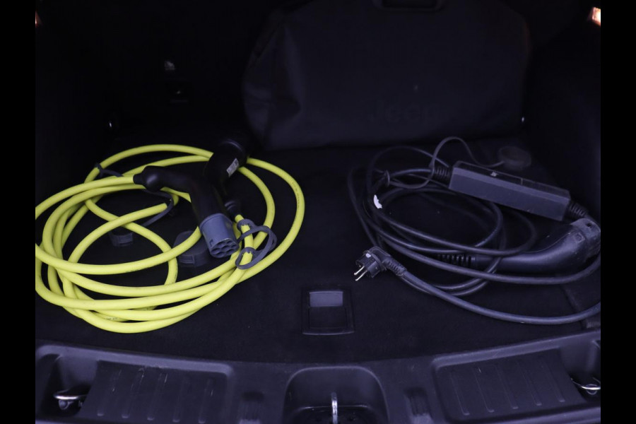 Jeep Compass 4xe 240 Plug-in Hybrid 80th Anniversary | SOH 80,5% | 360 Camera | Adaptive cruise | Full LED | Carplay | Keyless | Half leder | Navigatie | Park Assist | Climate control | PHEV