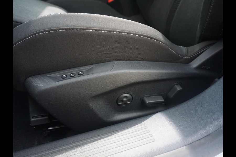 Opel Astra Sports Tourer 1.6 Turbo Plug In Hybrid Ultimate Leder Alcantara