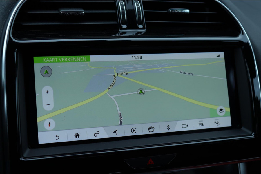 Jaguar XE 2.0 P250 HSE / Digitaal display / Carplay / Camera
