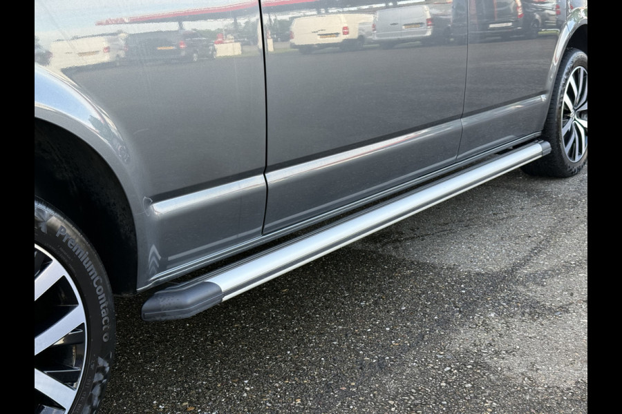 Volkswagen Transporter 2.0 TDI L2H1 DC Highline 4Motion | 1e Eig | Vol opties | Dakraam | 2X Schuifd. | ACC