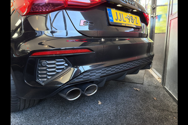 Audi S3 Sportback 2.0 TFSI S3 QUATTRO 310PK S-TRONIC S3-SPORT CAMERA/LEDER/CARPLAY
