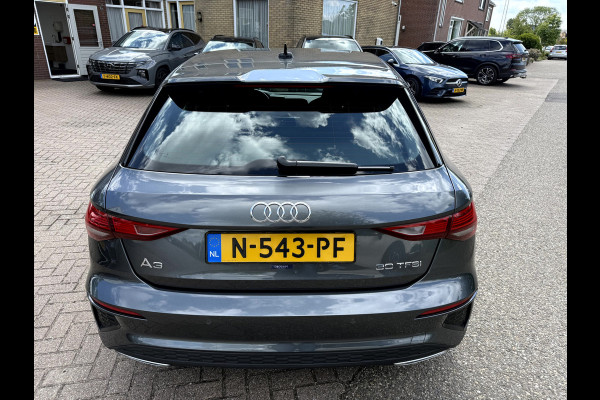 Audi A3 Sportback 30 TFSI S edition Camera, Stoelverwarming, Matrix Led