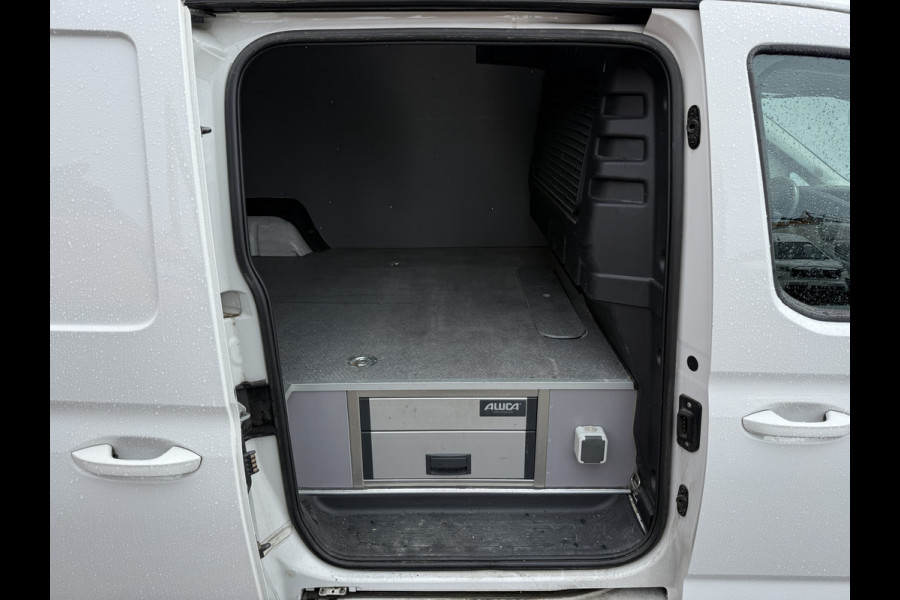 Volkswagen Caddy Cargo 2.0 TDI 122PK Automaat L1 Cruise Control Climate Control Navigatie Carplay Parkeersensoren Schuifladen Inbouw