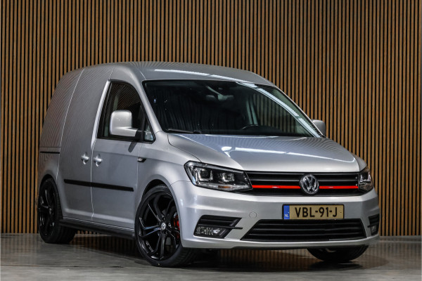 Volkswagen Caddy 2.0 TDI 185 PK DSG R-Line | Camera | CarPlay | Alarm | ACC | Lane Assist | Trekhaak | Navigatie | PDC | DAB | Nieuwe APK | NAP Logisch