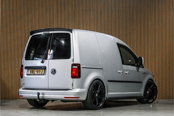 Volkswagen Caddy 2.0 TDI 185 PK DSG R-Line | Camera | CarPlay | Alarm | ACC | Lane Assist | Trekhaak | Navigatie | PDC | DAB | Nieuwe APK | NAP Logisch
