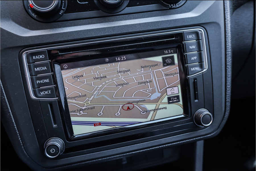 Volkswagen Caddy 2.0 TDI 185 PK DSG R-Line | Camera | CarPlay | Alarm | ACC | Lane Assist | Trekhaak | Navigatie | PDC | DAB | Nieuwe APK | NAP Logisch