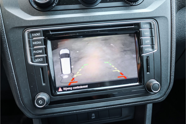 Volkswagen Caddy 2.0 TDI 185 PK DSG R-Line | Camera | CarPlay | Alarm | ACC | Lane Assist | Trekhaak | Navigatie | PDC | DAB | Nieuwe APK | NAP Logisch