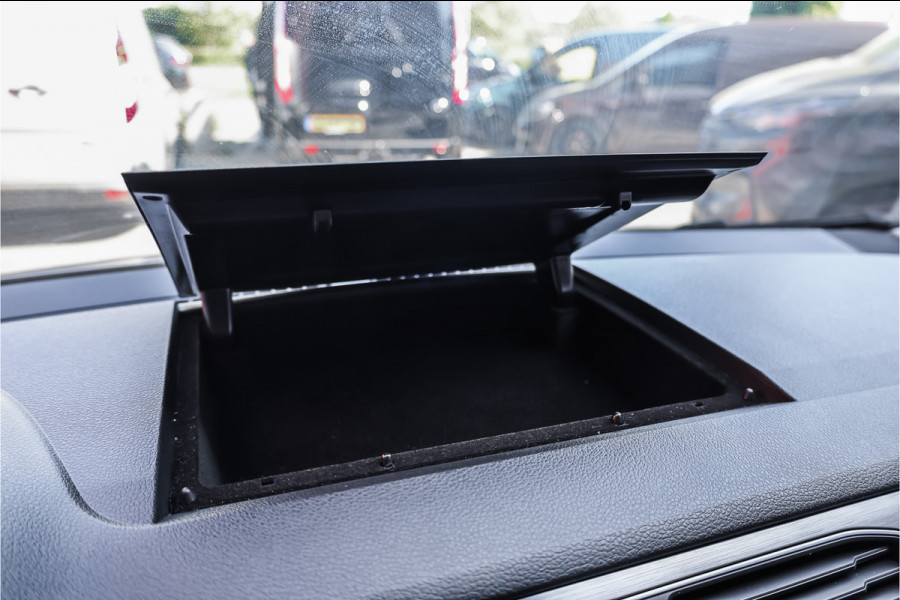 Volkswagen Caddy 2.0 TDI 185 PK DSG R-Line | Camera | CarPlay | Alarm | ACC | Lane Assist | Trekhaak | Navigatie | PDC | DAB | Nieuwe APK | NAP Logisch