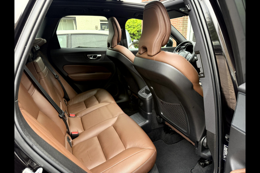 Volvo XC60 2.0 T6 AWD Business Pro Panoramadak, Trekhaaak, NL. Auto