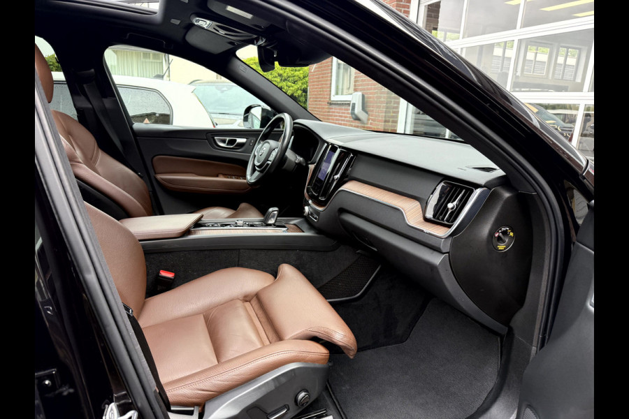 Volvo XC60 2.0 T6 AWD Business Pro Panoramadak, Trekhaaak, NL. Auto