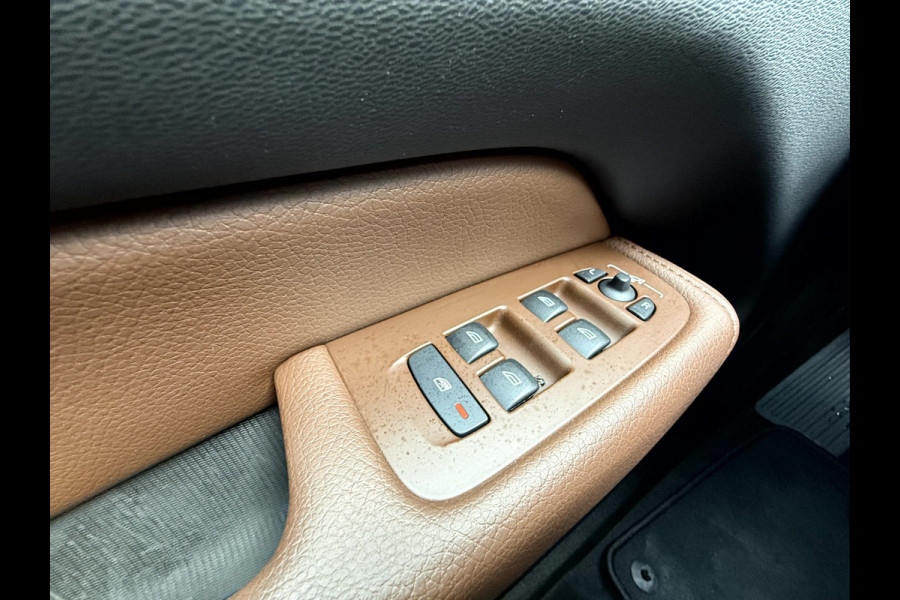 Volvo XC60 2.0 T6 AWD Business Pro Panoramadak, Trekhaaak, NL. Auto