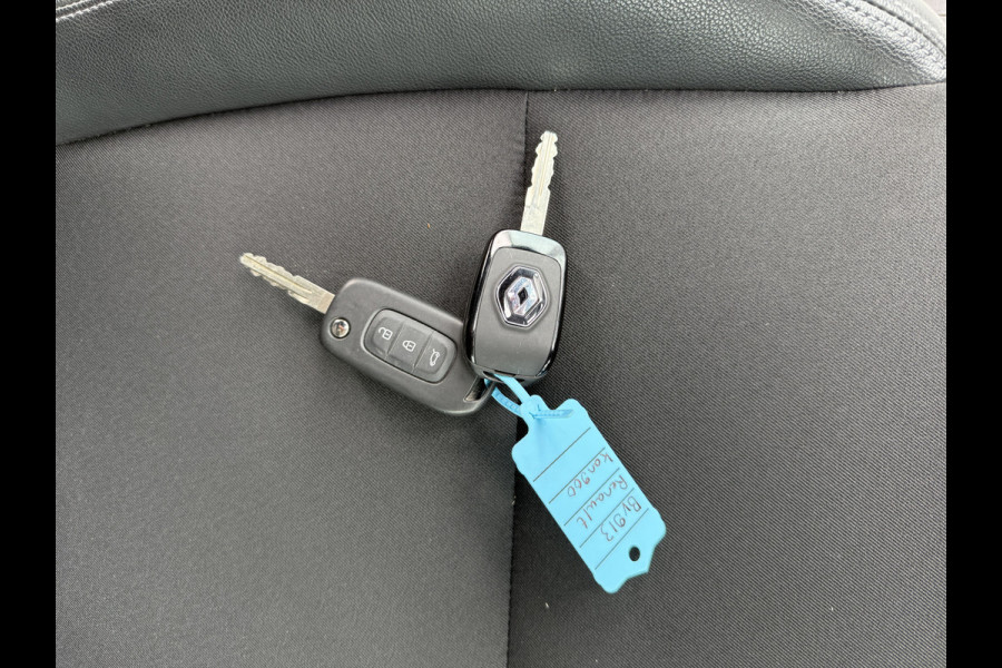 Renault Kangoo Grand Comfort 1.3 TCe 100PK **Benzine** L1 LED Airco Apple Carplay Navigatie Cruise Control Parkeersensoren