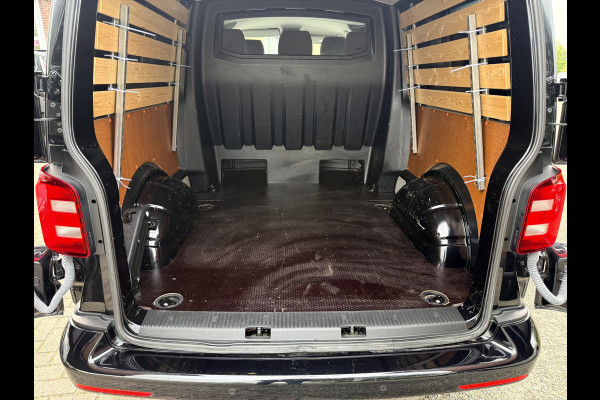 Volkswagen Transporter 2.0 TDI 150pk L2H1 Dubbel Cabine Highline 64658km, NL. Auto.