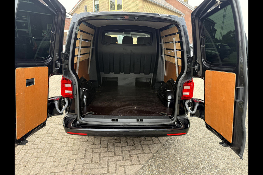 Volkswagen Transporter 2.0 TDI 150pk L2H1 Dubbel Cabine Highline 64658km, NL. Auto.