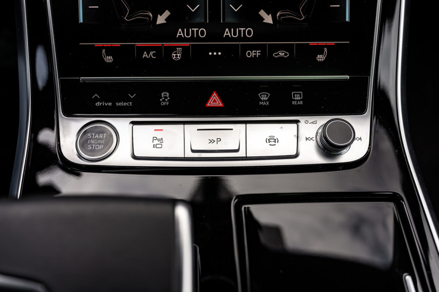 Audi Q8 55 TFSI e quattro Pro Line S /Pano/360/HUD/ACC