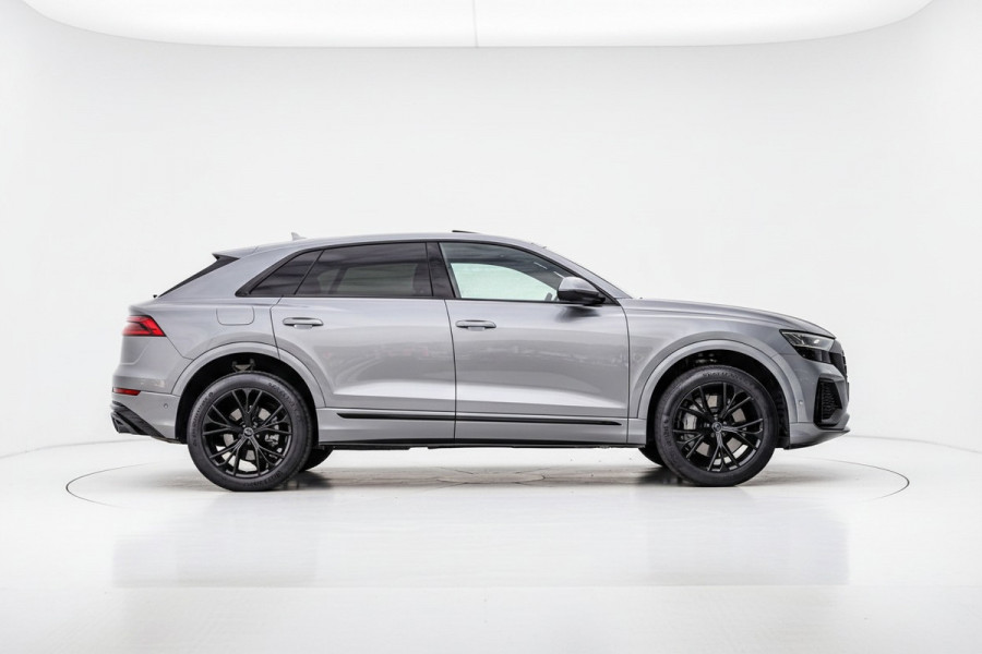 Audi Q8 55 TFSI e quattro Pro Line S /Pano/360/HUD/ACC