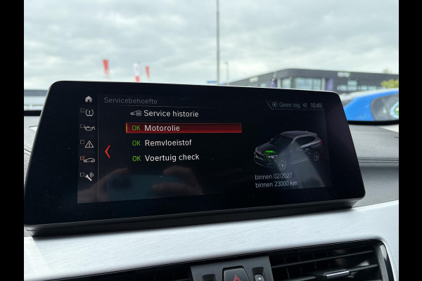 BMW X1 xDrive25e Sport Line | PHEV | Trekhaak | Head-Up | Elek. achterklep | Camera | Winterset |