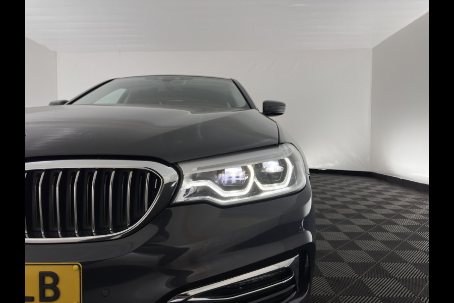 BMW 5 Serie 530e iPerformance eDrive Edition (Plug-In) (INCL-BTW) Aut. *LEATHER | FULL-LED | SOFTCLOSE | TOPVIEW | MEMORY-PACK | DIGI-COCKPIT | NAVI-FULLMAP | HEATED-COMFORTSEATS | HEAD-UP | PRIVACY-GLASS | ECC | PDC | 18''ALU*