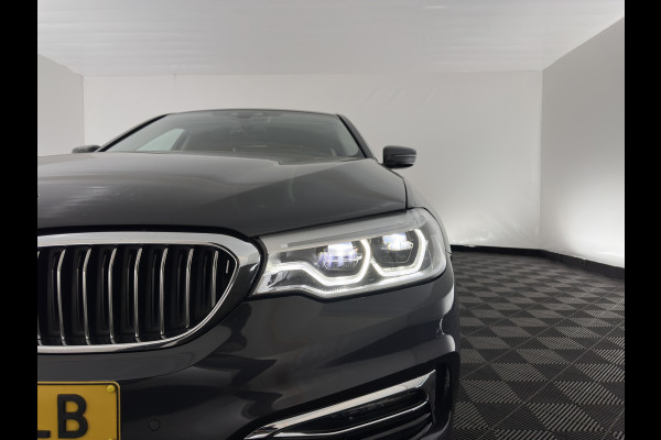 BMW 5 Serie 530e iPerformance eDrive Edition (Plug-In) (INCL-BTW) Aut. *LEATHER | FULL-LED | SOFTCLOSE | TOPVIEW | MEMORY-PACK | DIGI-COCKPIT | NAVI-FULLMAP | HEATED-COMFORTSEATS | HEAD-UP | PRIVACY-GLASS | ECC | PDC | 18''ALU*
