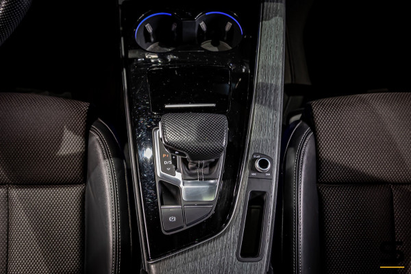 Audi A4 Avant 35 TFSI Launch edition Sport|Pano|B&O|3 S-Line