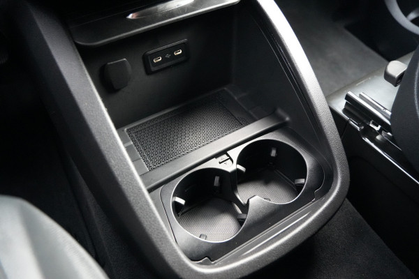 Mercedes-Benz V-Klasse 300d 4-MATIC Extra Lang Avantgarde DC 237pk - 360 Cam - Multibeam - Burmester - Elektrische schuifdeuren - Rijklaar