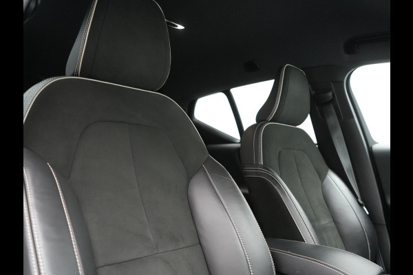 Volvo XC40 T5 Recharge R-Design PHEV 262pk Dealer O.H. | Trekhaak Af Fabriek | Camera | Alcantara Sportstoelen & Stuur Verwarmd | Keyless | Blis | Apple Carplay | Navigatie | DAB | Cruise Control | 19"L.M | Plug In Hybrid |