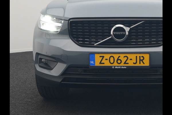 Volvo XC40 T5 Recharge R-Design PHEV 262pk Dealer O.H. | Trekhaak Af Fabriek | Camera | Alcantara Sportstoelen & Stuur Verwarmd | Keyless | Blis | Apple Carplay | Navigatie | DAB | Cruise Control | 19"L.M | Plug In Hybrid |