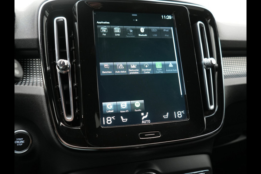 Volvo XC40 T5 Recharge R-Design PHEV 262pk Dealer O.H. | Trekhaak Af Fabriek | Camera | Alcantara Sportstoelen & Stuur Verwarmd | Keyless | Blis | Apple Carplay | Navigatie | DAB | Cruise Control | 19"L.M | Plug In Hybrid |