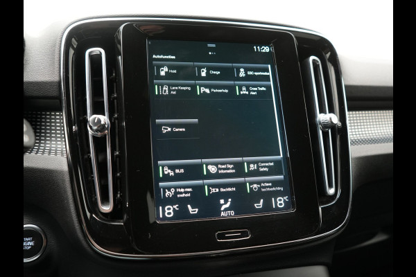 Volvo XC40 T5 Recharge R-Design PHEV 262pk Dealer O.H. | Trekhaak Af Fabriek | Camera | Alcantara Sportstoelen & Stuur Verwarmd | Keyless | Blis | Apple Carplay | Navigatie | DAB | Cruise Control | 19"L.M | Plug In Hybrid |