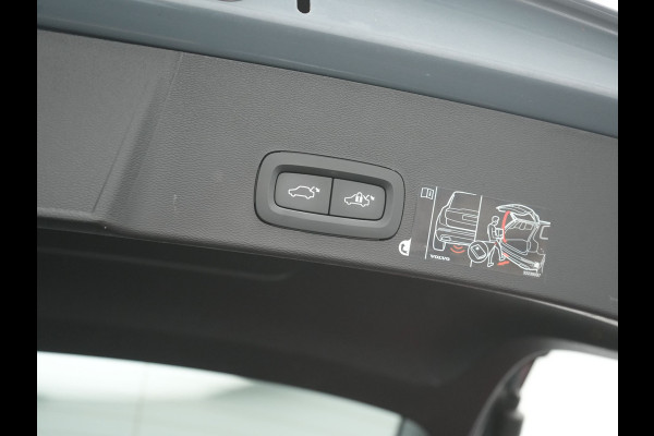 Volvo XC40 T5 Recharge R-Design PHEV 262pk Dealer O.H. | Trekhaak Af Fabriek | Camera | Alcantara Sportstoelen & Stuur Verwarmd | Keyless | Blis | Apple Carplay | Navigatie | DAB | Cruise Control | 19"L.M | Plug In Hybrid |