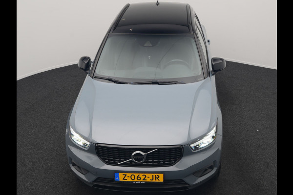 Volvo XC40 T5 Recharge R-Design PHEV 262pk Dealer O.H. | Trekhaak Af Fabriek | Camera | Alcantara Sportstoelen & Stuur Verwarmd | Keyless | Blis | Apple Carplay | Navigatie | DAB | Cruise Control | 19"L.M | Plug In Hybrid |