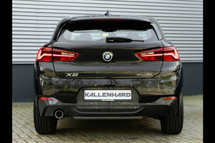 BMW X2 sDrive18i M-Sport - Stoelverwarming - LED - 19 inch