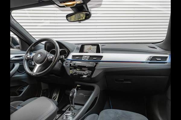 BMW X2 sDrive18i M-Sport - Stoelverwarming - LED - 19 inch