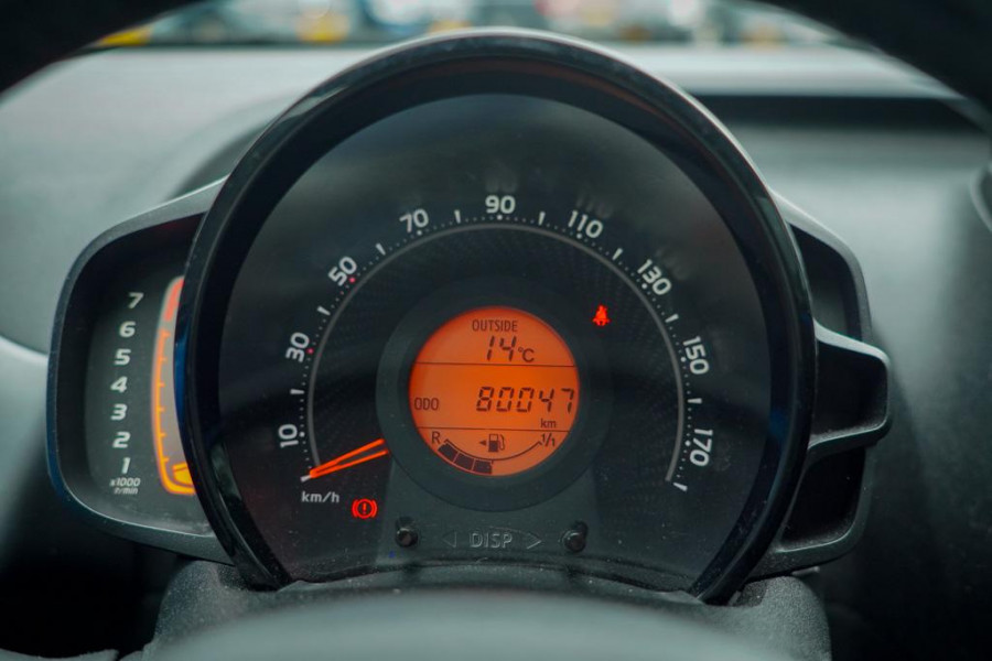 Toyota Aygo 1.0 VVT-i x-first / Carplay / Trekhaak Afn / Dealeronderhouden / 5 Drs