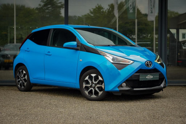 Toyota Aygo 1.0 VVT-i x-first / Carplay / Trekhaak Afn / Dealeronderhouden / 5 Drs