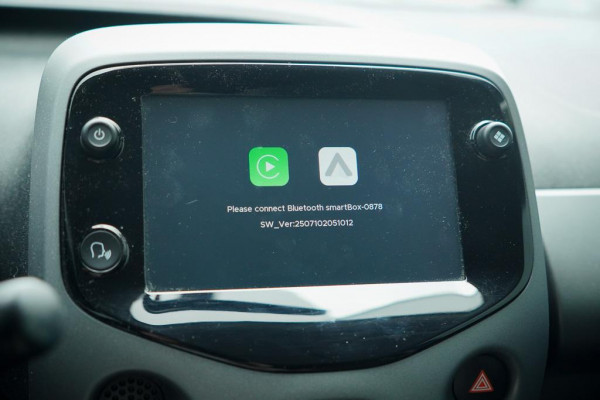Toyota Aygo 1.0 VVT-i x-first / Carplay / Trekhaak Afn / Dealeronderhouden / 5 Drs